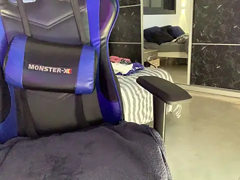 BobyBoy69 online show from July 15, 8:59 pm