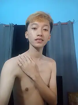 Fem phiLboy69 online show from June 29, 12:27 pm