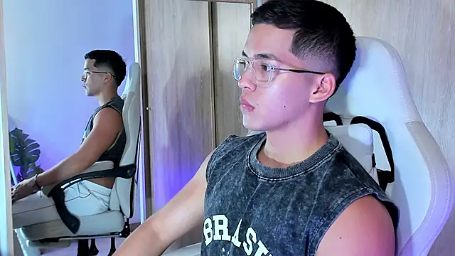 Matias strong1 online show from August 8, 11:39 am