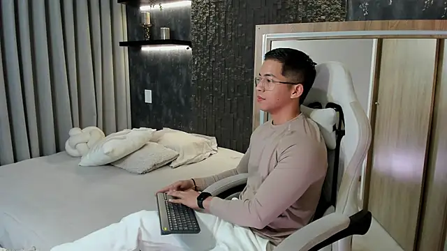 Matias strong1 online show from July 13, 12:07 pm
