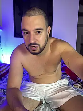 Nicola D Angelo online show from August 8, 5:25 am