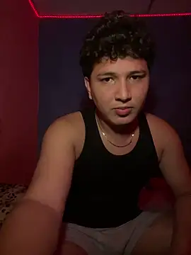 Eduardosexy  online show from August 10, 5:24 am
