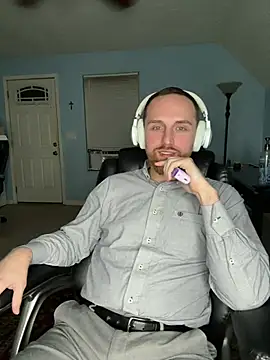 Drewsplayroom online show from August 10, 1:33 am