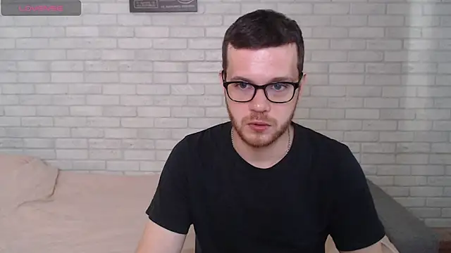 Alexxx horny online show from July 18, 5:14 am