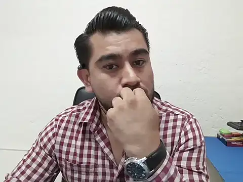 youmanhorny online show from June 22, 4:22 pm