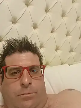 dario84rozz online show from July 7, 2:43 pm