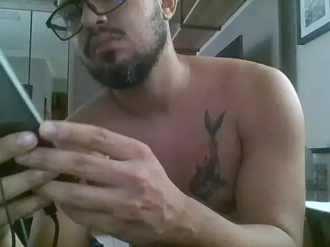 Michel22151gw online show from July 31, 3:33 pm