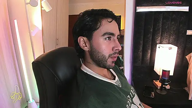 ItsMeEros online show from June 20, 11:32 pm