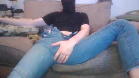 Cute boi online show from December 5, 5:31 pm