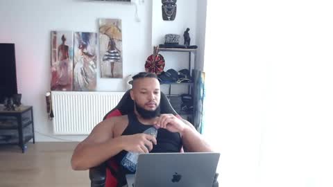 Kingsley online show from May 30, 2:17 pm