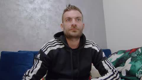 10in_deluxe online show from December 17, 5:41 pm