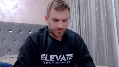 10in_deluxe online show from February 7, 9:05 am