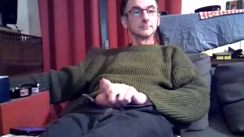 Snapshot of 18remy45 chatting on October 4, 11:09 pm 18remy45 online show from October 4, 11:09 pm