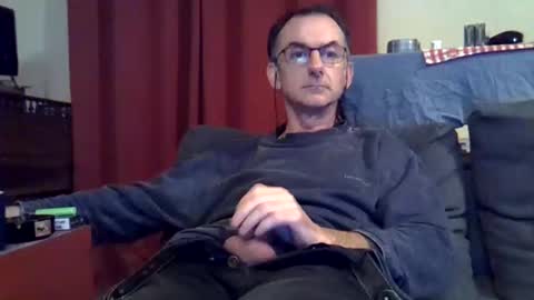 Snapshot of 18remy45 chatting on December 5, 6:13 pm 18remy45 online show from December 5, 6:13 pm