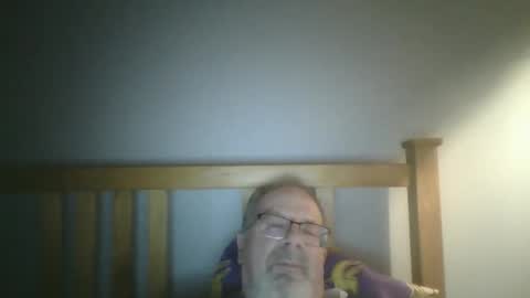 Snapshot of 2003dynawideglide chatting on January 7, 3:58 am 2003dynawideglide online show from January 7, 3:58 am
