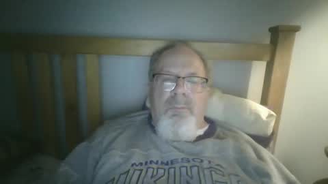 Snapshot of 2003dynawideglide chatting on January 5, 2:49 am 2003dynawideglide online show from January 5, 2:49 am