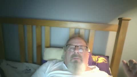 Snapshot of 2003dynawideglide chatting on September 13, 2:34 am 2003dynawideglide online show from September 13, 2:34 am