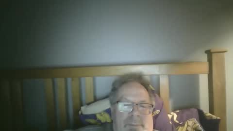 Snapshot of 2003dynawideglide chatting on February 2, 3:21 am 2003dynawideglide online show from February 2, 3:21 am