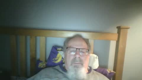Snapshot of 2003dynawideglide chatting on February 23, 1:42 am 2003dynawideglide online show from February 23, 1:42 am