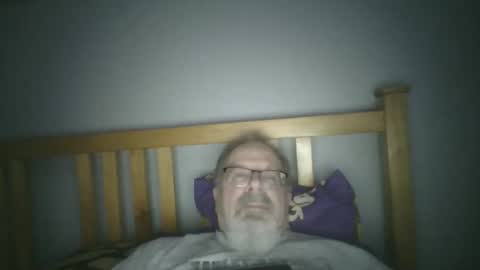 Snapshot of 2003dynawideglide chatting on January 25, 9:35 pm 2003dynawideglide online show from January 25, 9:35 pm