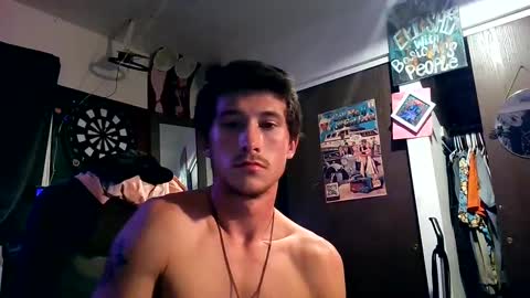 Snapshot of 21yearsy0ung9icheshung chatting on September 30, 1:01 am AlecurClit online show from September 30, 1:01 am
