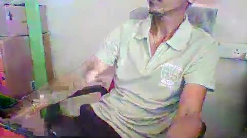 Snapshot of 2277harsh chatting on February 16, 8:43 am 2277harsh online show from February 16, 8:43 am