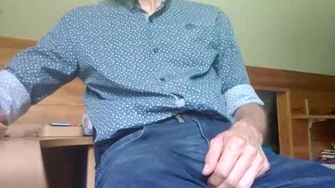 22_acacia_avenue online show from June 4, 4:13 pm