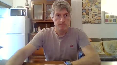 22esserre online show from May 22, 11:59 am