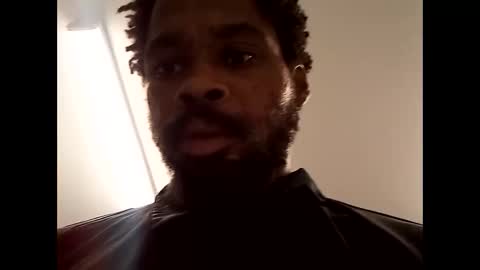 Str8 Edge online show from December 1, 1:14 pm