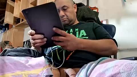 420dick420707 online show from April 26, 12:46 pm