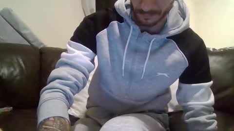 420feetloverr420 online show from October 17, 11:09 pm