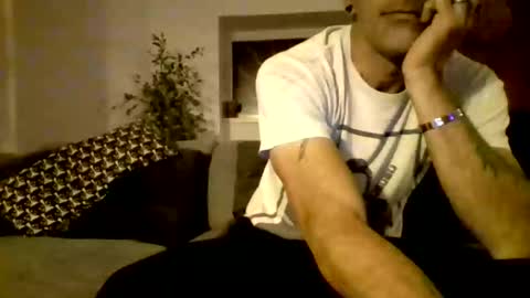 Num online show from December 18, 6:04 pm