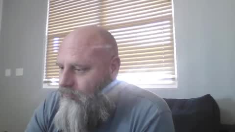 69singledad79 online show from December 9, 3:45 pm