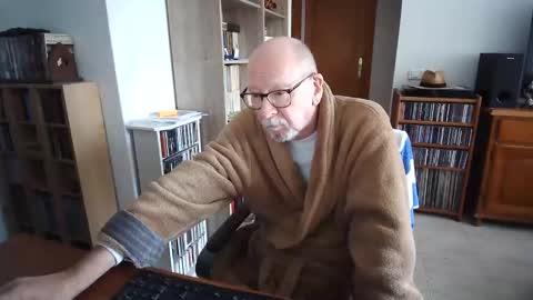  Papi  online show from December 17, 11:39 am