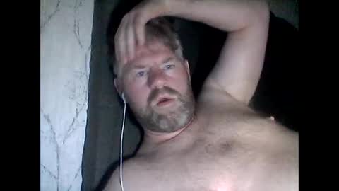 Snapshot of 81jonnyx chatting on March 7, 5:51 am 81jonnyx online show from March 7, 5:51 am