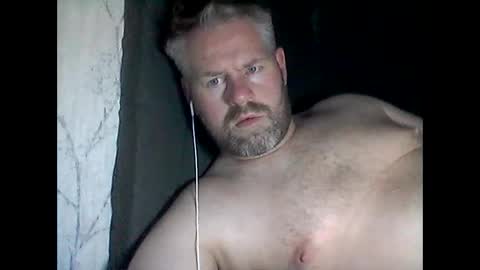 Snapshot of 81jonnyx chatting on December 30, 12:43 am 81jonnyx online show from December 30, 12:43 am