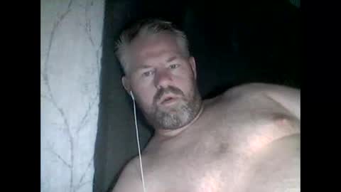 Snapshot of 81jonnyx chatting on September 20, 7:19 am 81jonnyx online show from September 20, 7:19 am