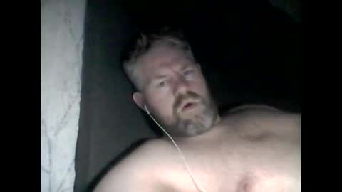 Snapshot of 81jonnyx chatting on February 12, 8:38 am 81jonnyx online show from February 12, 8:38 am