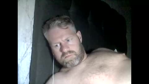 Snapshot of 81jonnyx chatting on March 9, 9:36 pm 81jonnyx online show from March 9, 9:36 pm