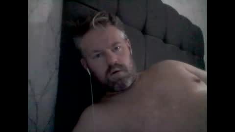 Snapshot of 81jonnyx chatting on December 5, 9:50 am 81jonnyx online show from December 5, 9:50 am