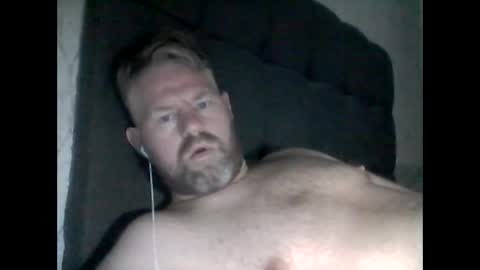 Snapshot of 81jonnyx chatting on March 9, 7:12 am 81jonnyx online show from March 9, 7:12 am