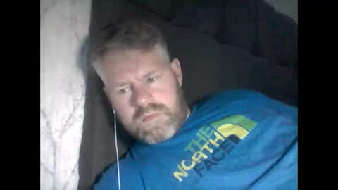 Snapshot of 81jonnyx chatting on March 12, 10:16 am 81jonnyx online show from March 12, 10:16 am