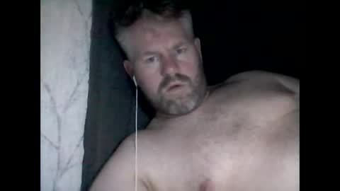 Snapshot of 81jonnyx chatting on December 27, 9:54 pm 81jonnyx online show from December 27, 9:54 pm