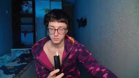 Phillip online show from December 2, 7:00 am