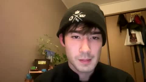 Snapshot of 9thislandd chatting on February 10, 12:29 pm 9thislandd online show from February 10, 12:29 pm