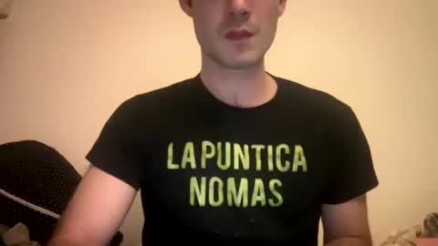 Snapshot of 9thislandd chatting on January 8, 4:44 pm 9thislandd online show from January 8, 4:44 pm