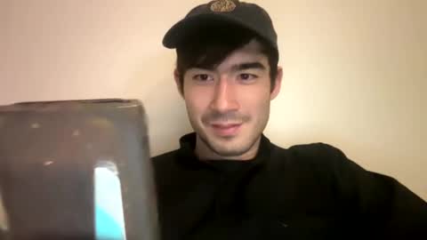 Snapshot of 9thislandd chatting on February 12, 8:16 am 9thislandd online show from February 12, 8:16 am