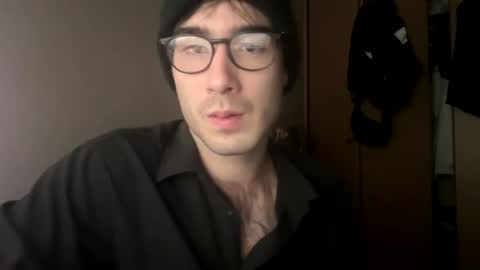 Snapshot of 9thislandd chatting on January 6, 11:29 am 9thislandd online show from January 6, 11:29 am