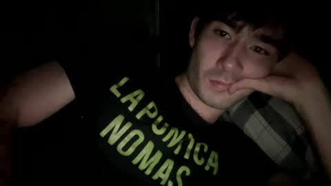 Snapshot of 9thislandd chatting on January 28, 4:30 pm 9thislandd online show from January 28, 4:30 pm