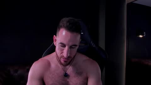 _adamcoper_ online show from December 19, 3:53 pm